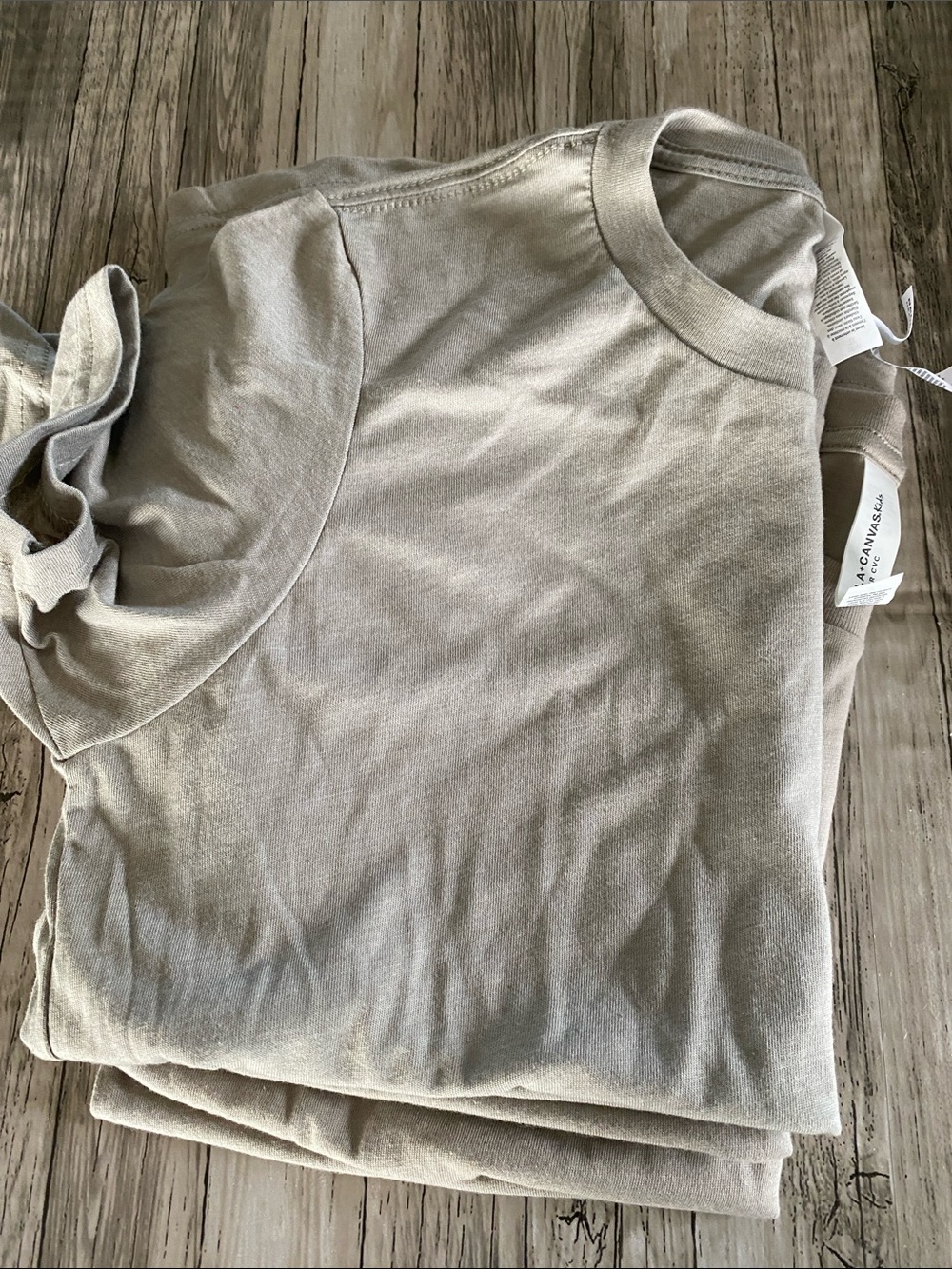 LOT OF 3– KHAKI BELLA + CANVAS YOUTH TEES - Picture 3 of 3